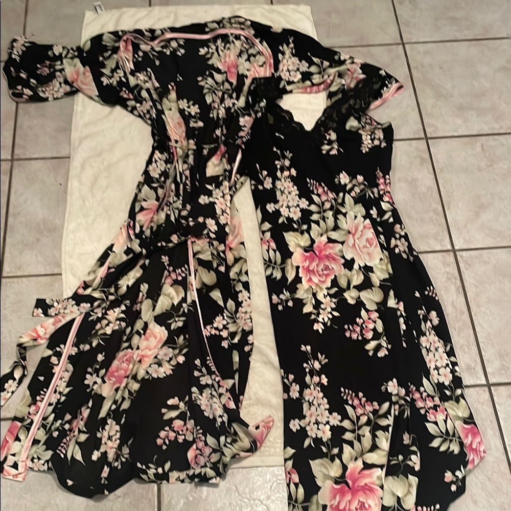 Vintage Oscar de la Renta Robe and Nightgown